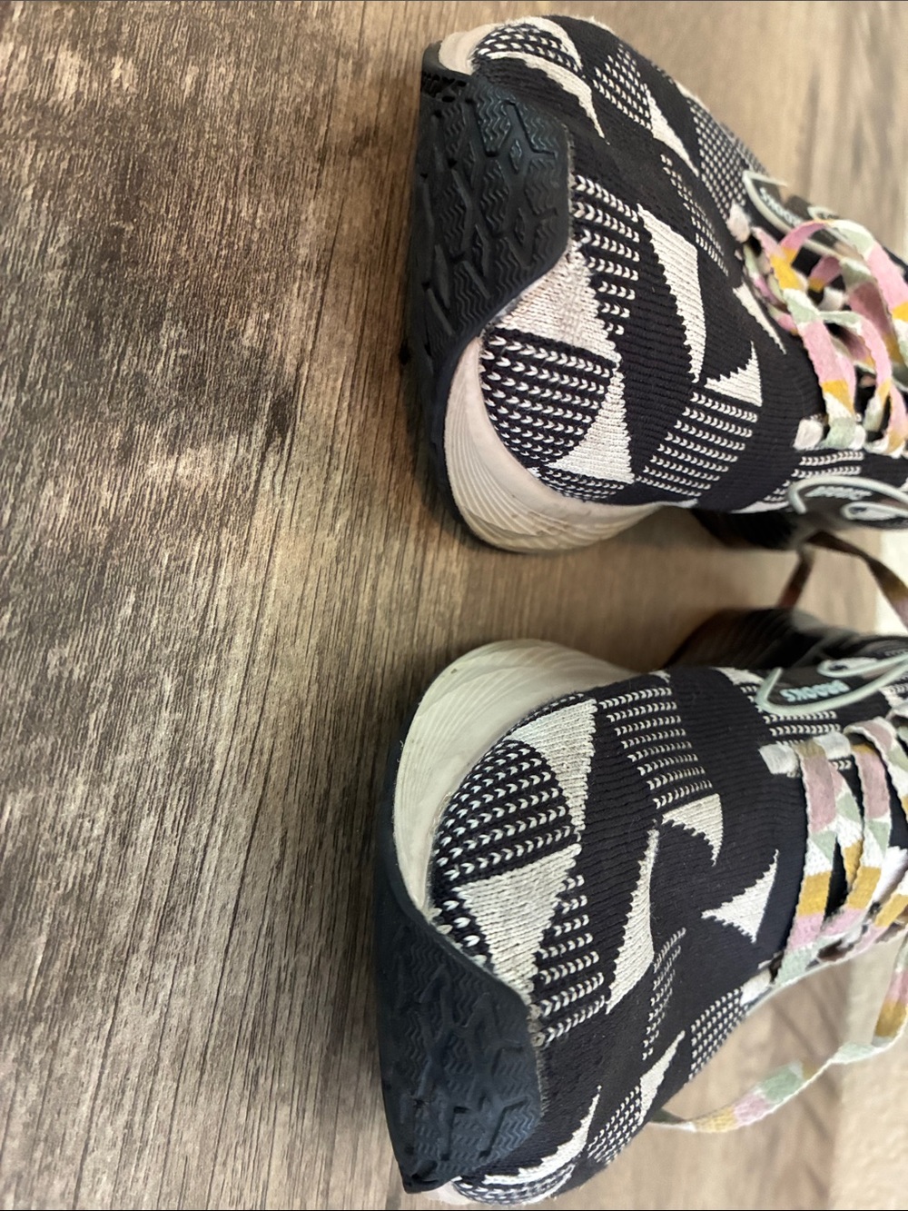 Brooks Black & White Geometric Running Shoes with Pastel Multicolor Laces - Picture 12 of 13